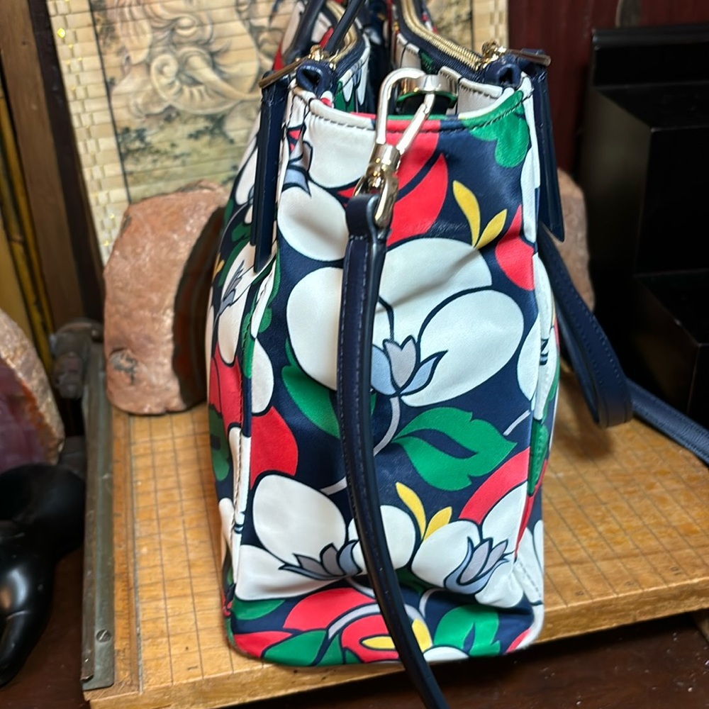 kate spade Breezy Floral Bag Navy White Red Satin Fabric Adjustable Strap - Picture 5 of 17
